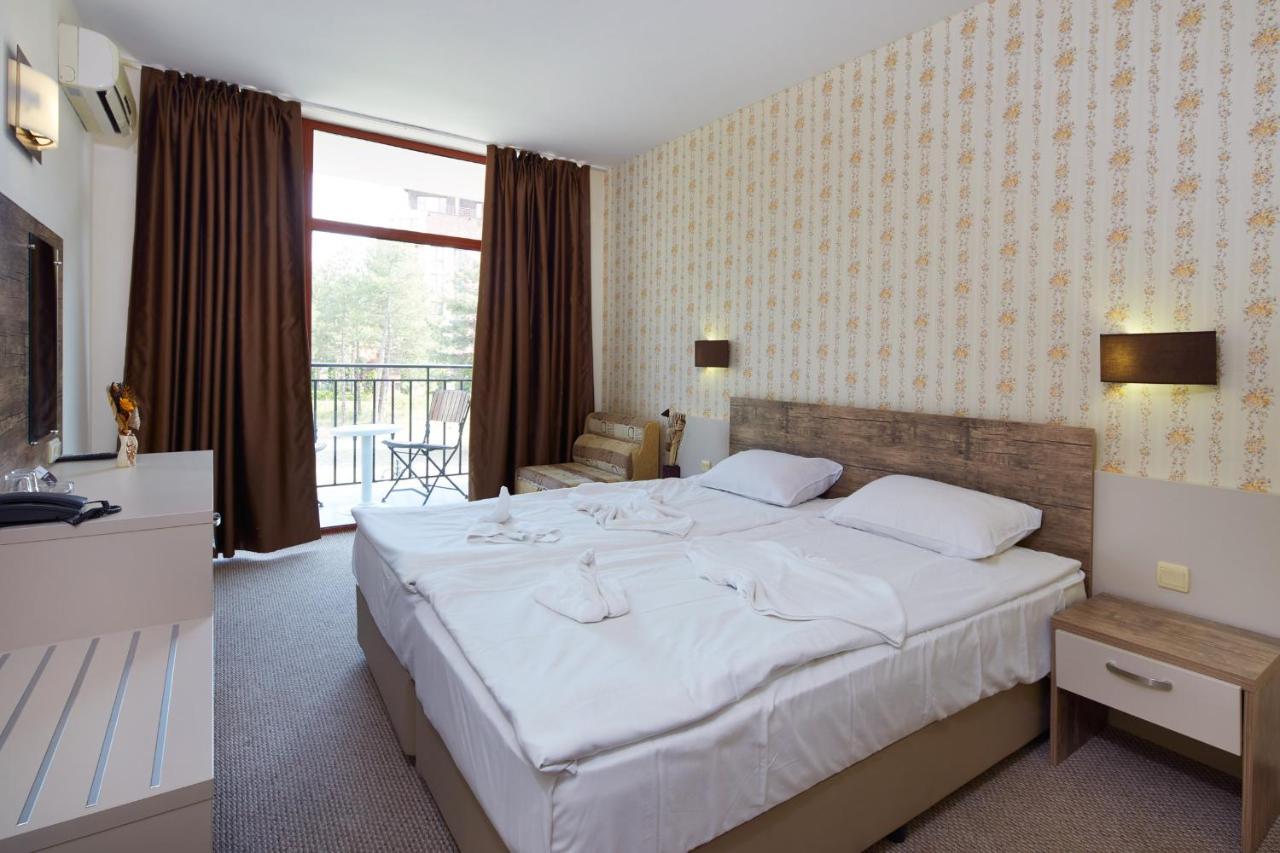 Hotel Lira Солнечный берег Экстерьер фото