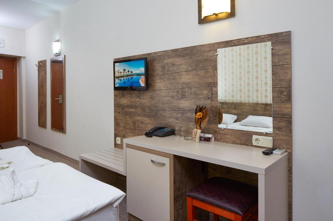Hotel Lira Солнечный берег Экстерьер фото